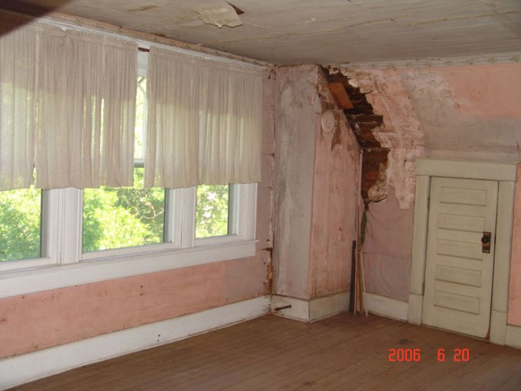 42third_floor_bedroom_damage_jpg