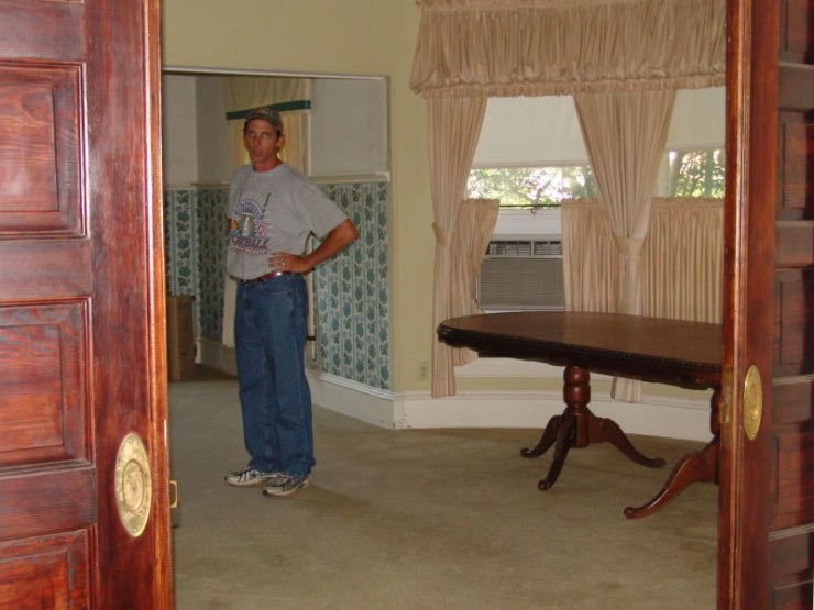 06view_from_room_east_of_entry_JPG