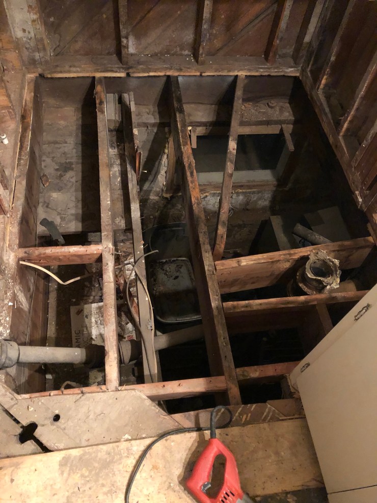 FD4B3DDC-4935-4A51-BAB4-84D7C156627B